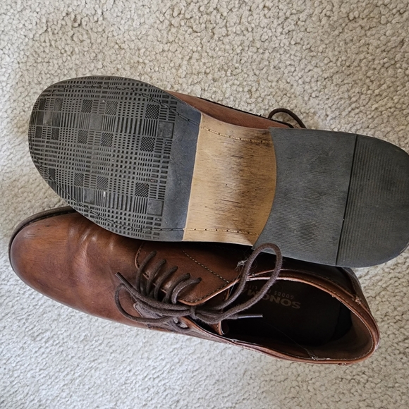 Men's Brown Leather Dress Shoes - Picture 3 of 3